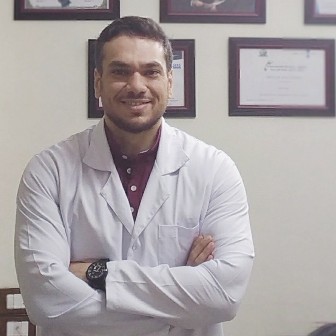 دكتور طارق نبيل