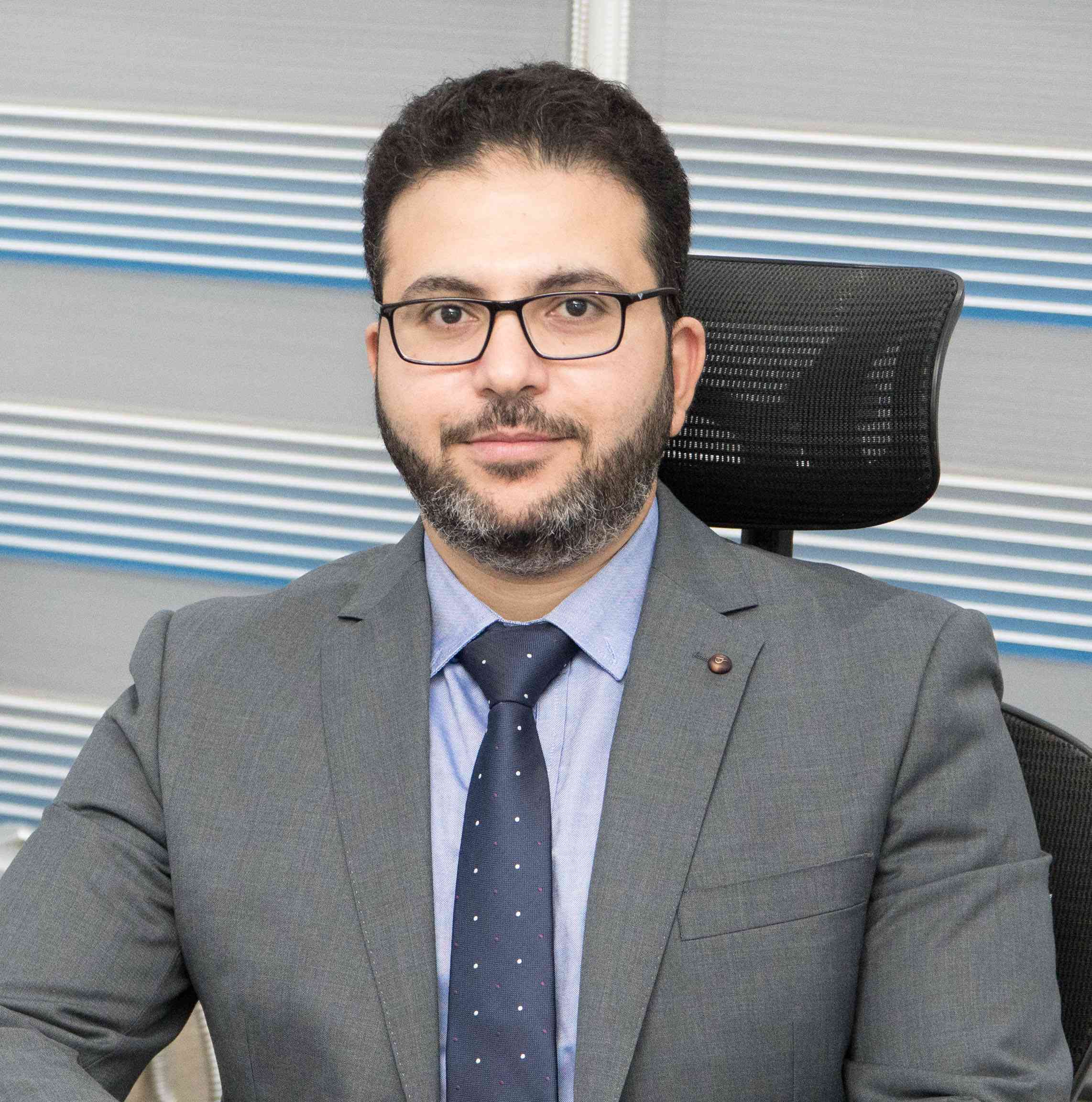 دكتور أسامة يعقوب محمد