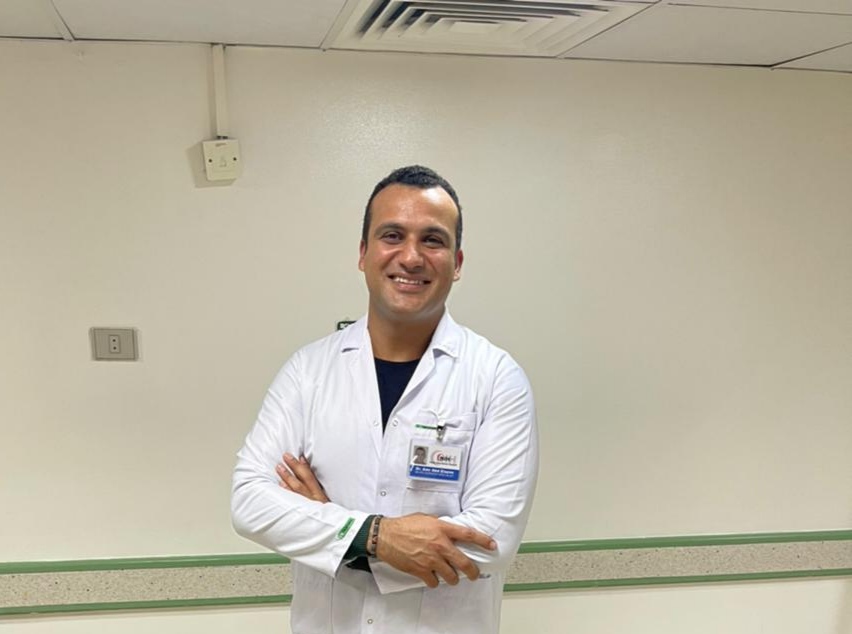 دكتور عمرو عبدالعظيم