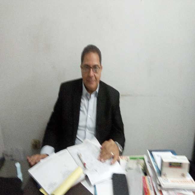 Dr. Hossam El-Khabiry