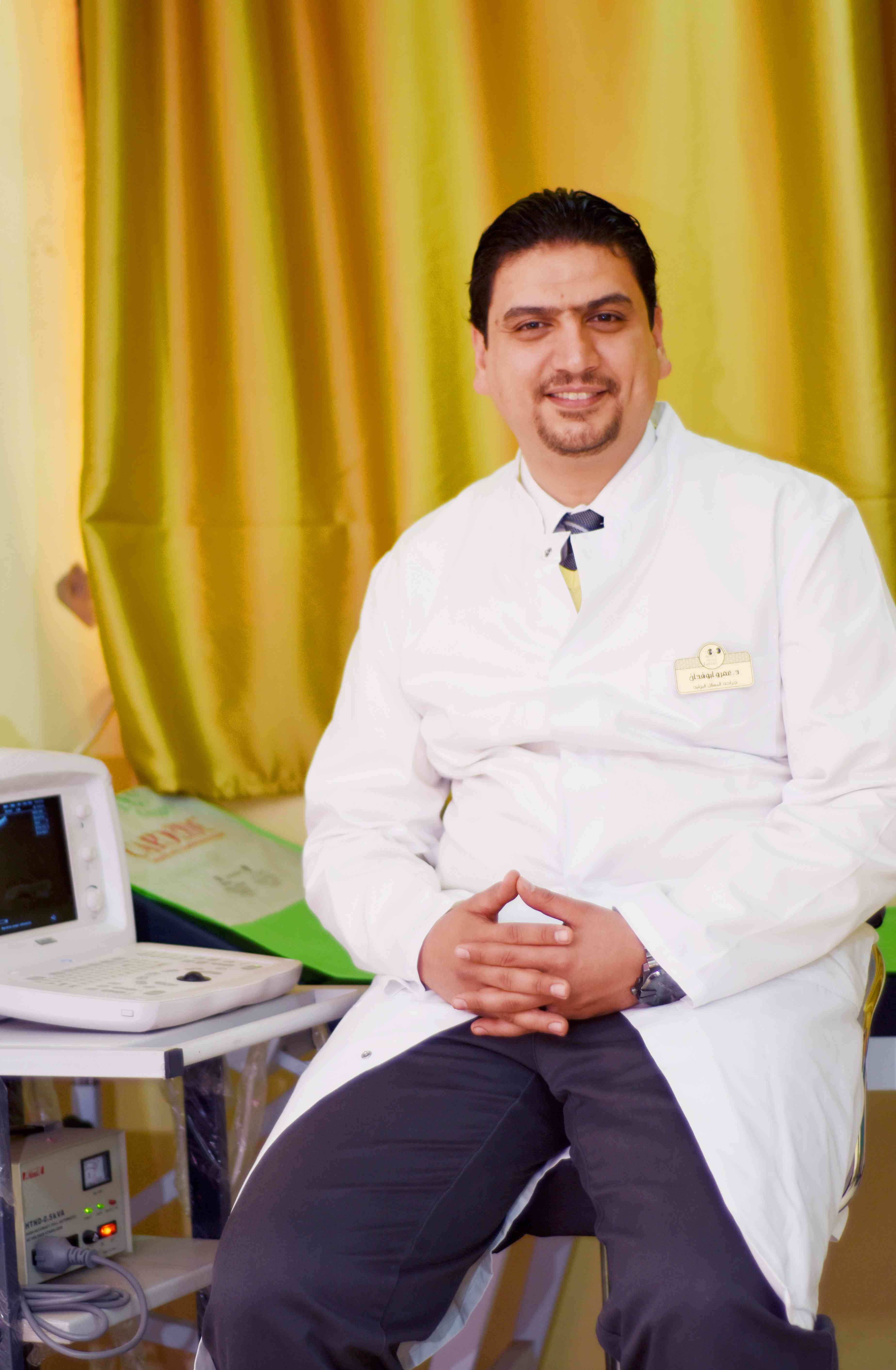 دكتور عمرو ابوفدان